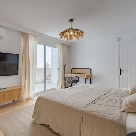 Villa Sabina - 6 Bedroom House Адехе Екстериор снимка