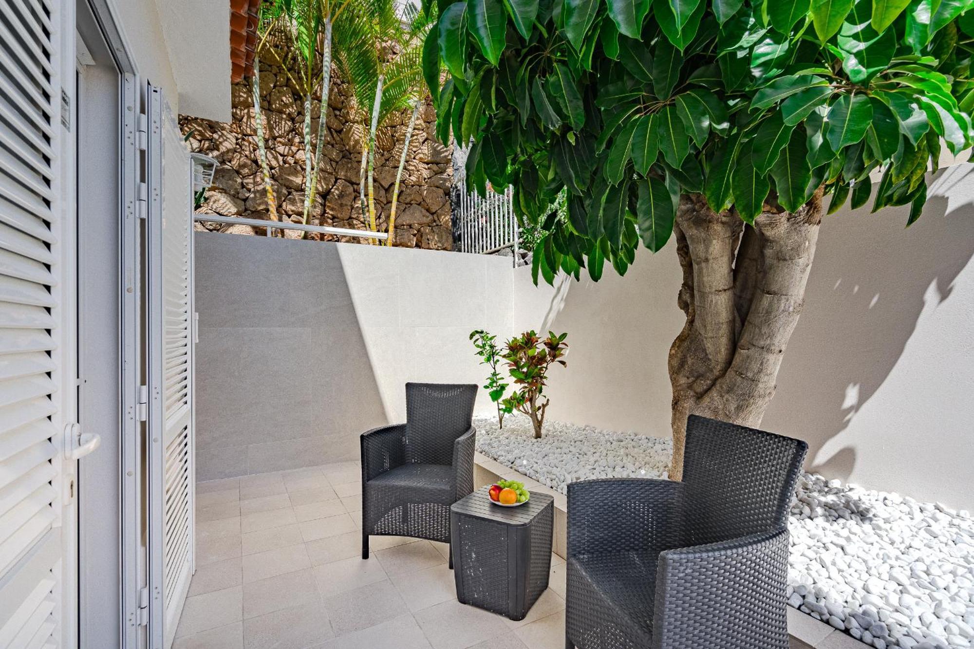 Villa Sabina - 6 Bedroom House Адехе Екстериор снимка