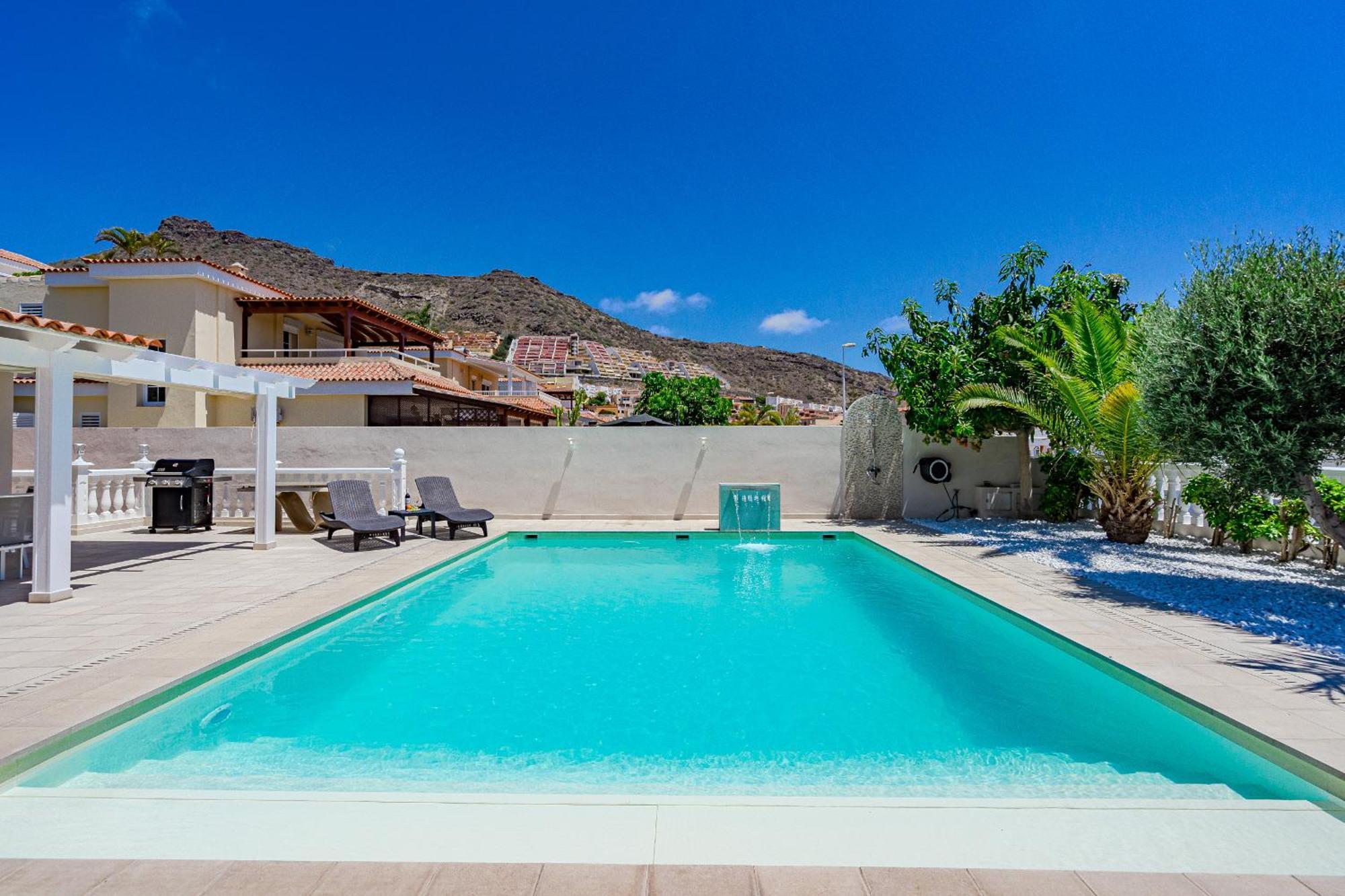 Villa Sabina - 6 Bedroom House Адехе Екстериор снимка