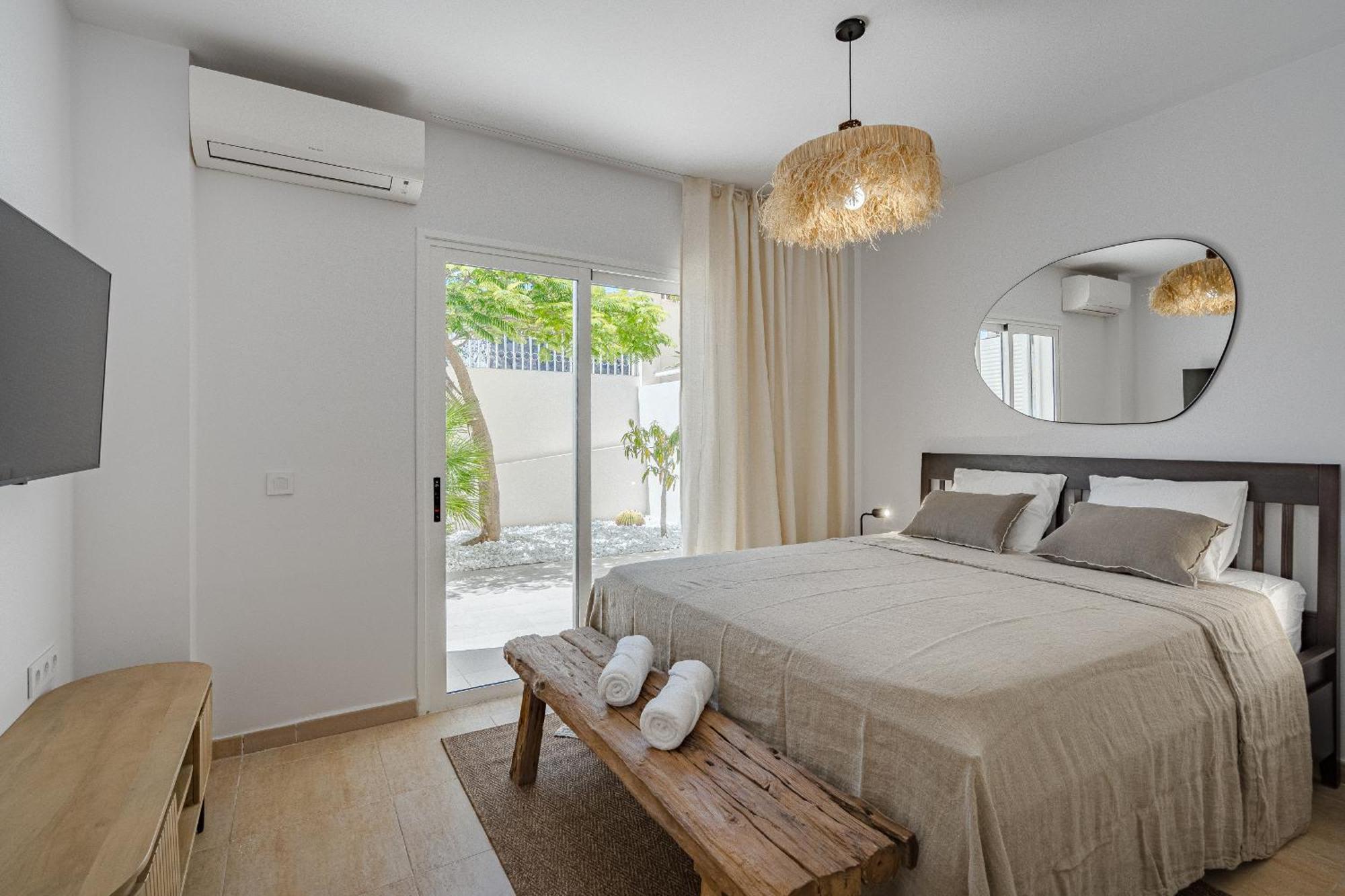 Villa Sabina - 6 Bedroom House Адехе Екстериор снимка